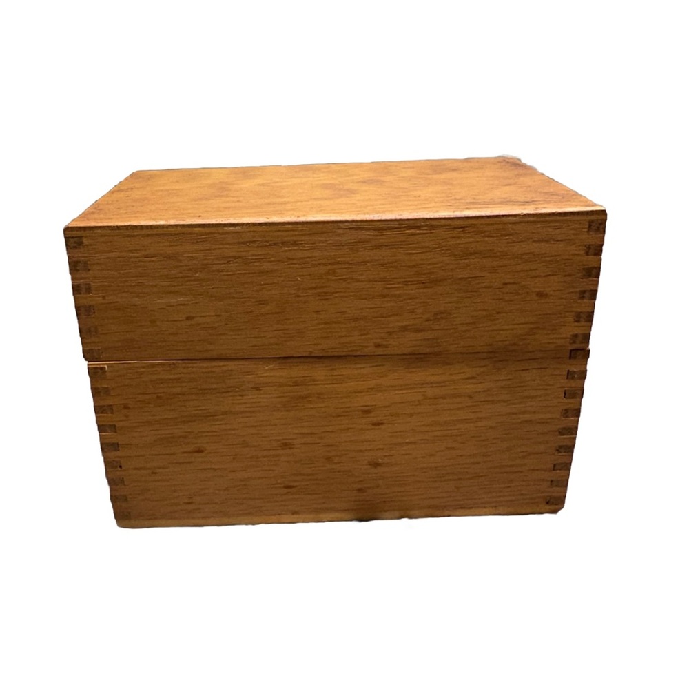 VTG Retro Wooden Rustic Farmhouse Dovetail  Hinged Recipe Box Grannycore  READ